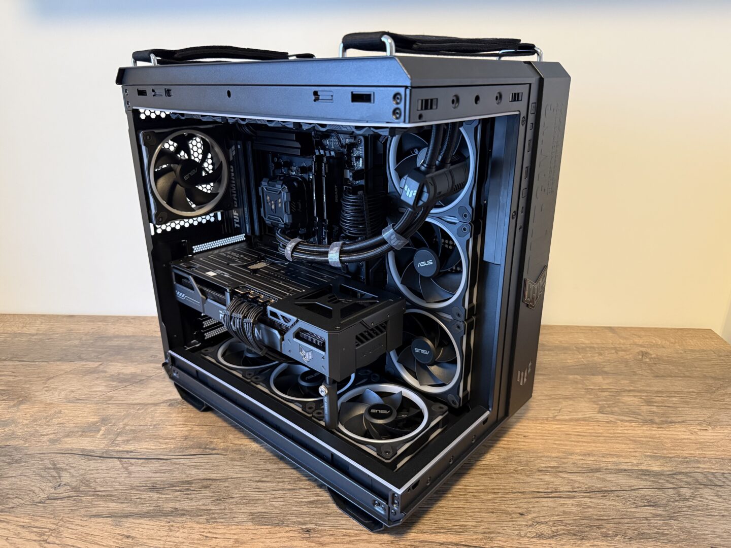 TUF Horizon Elite - Top panel med blæsere